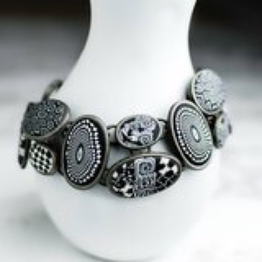 Black & White Cobblestone Bracelet